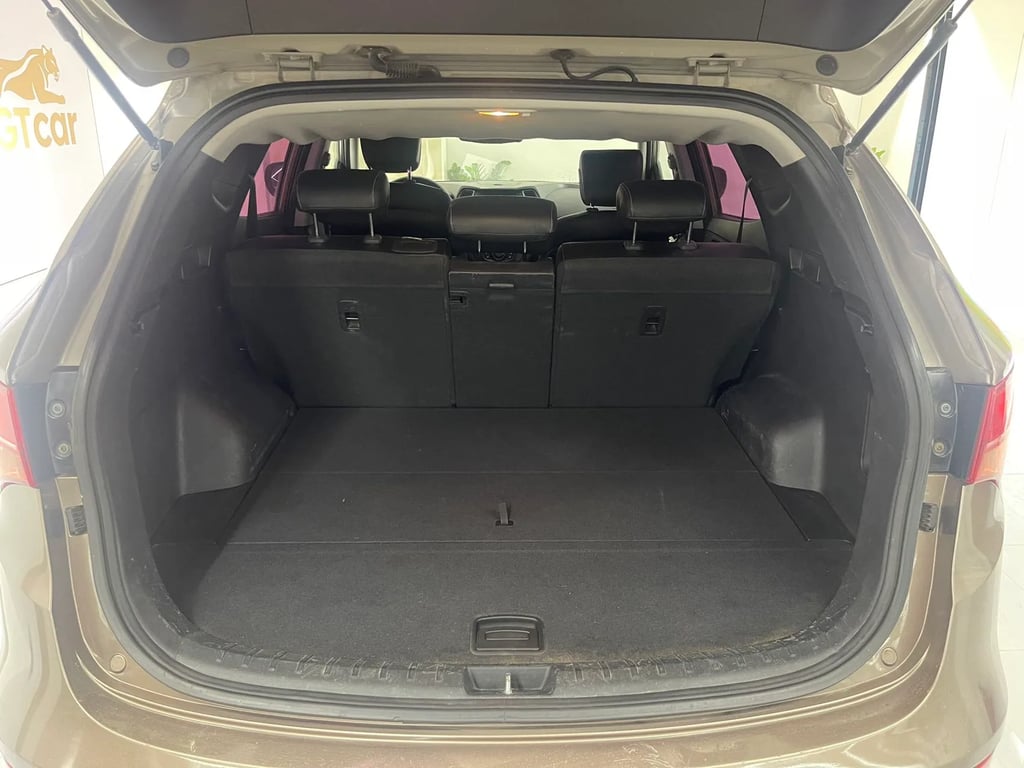 Hyundai Santa Fe used suv for Nigeria market