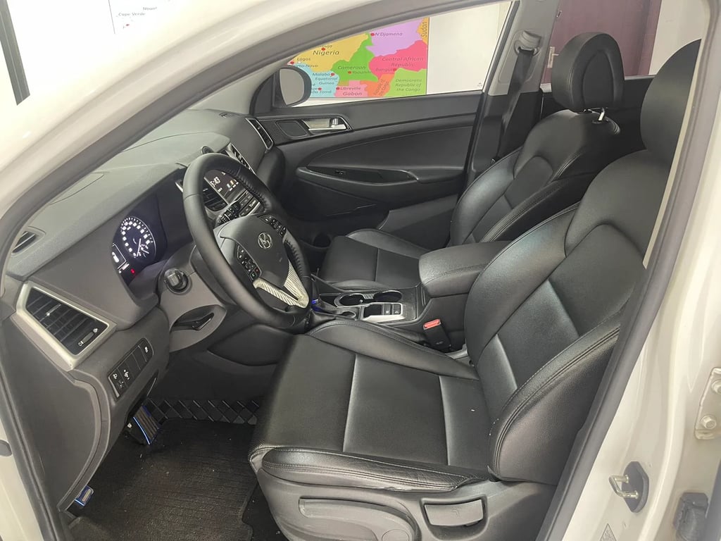 Hyundai Tucson used suv for Nigeria market