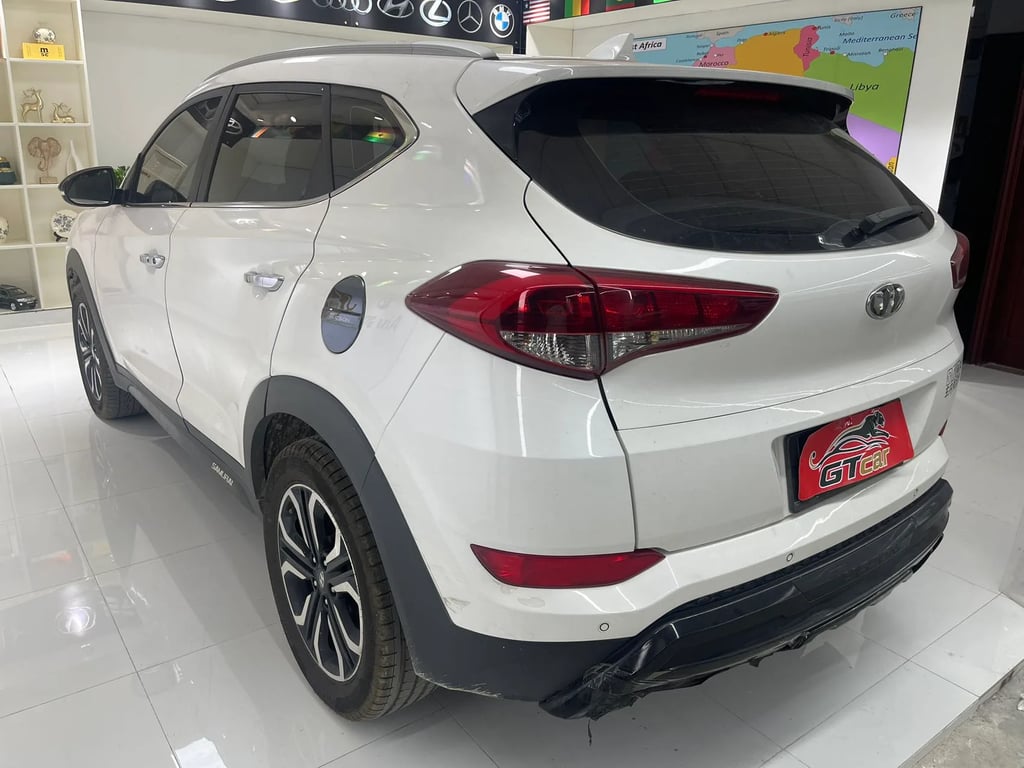 Hyundai Tucson used suv for Nigeria market