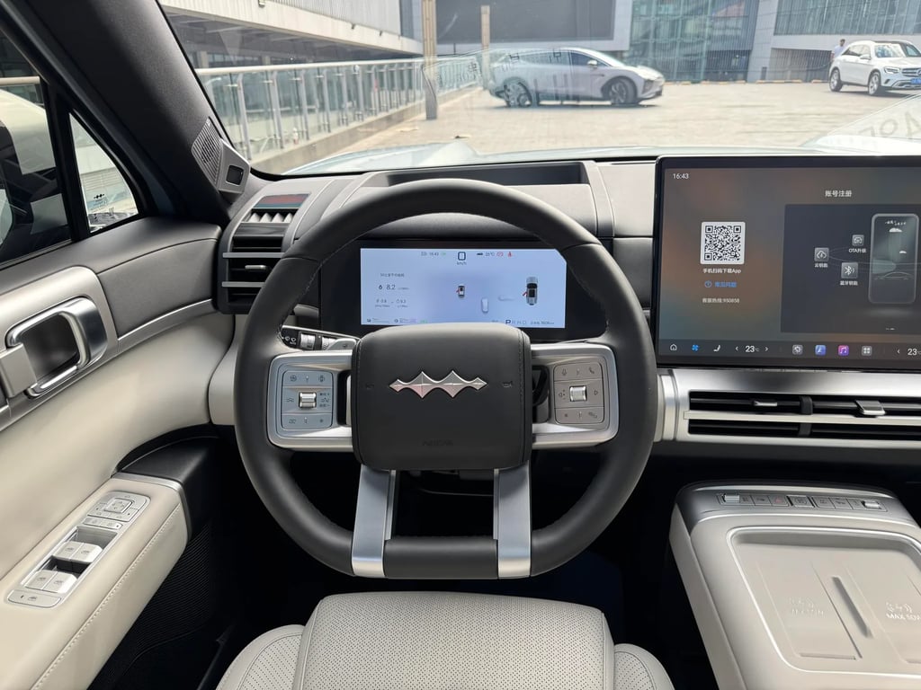 FANG CHENG BAO Tai 7 used suv for Nigeria market