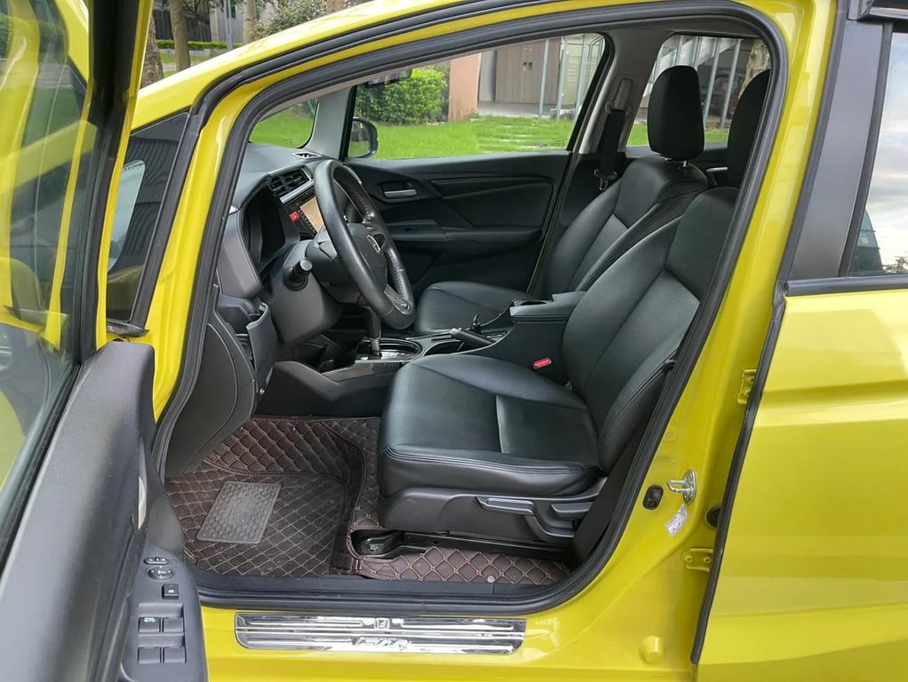Honda FIT used sedan for Nigeria market
