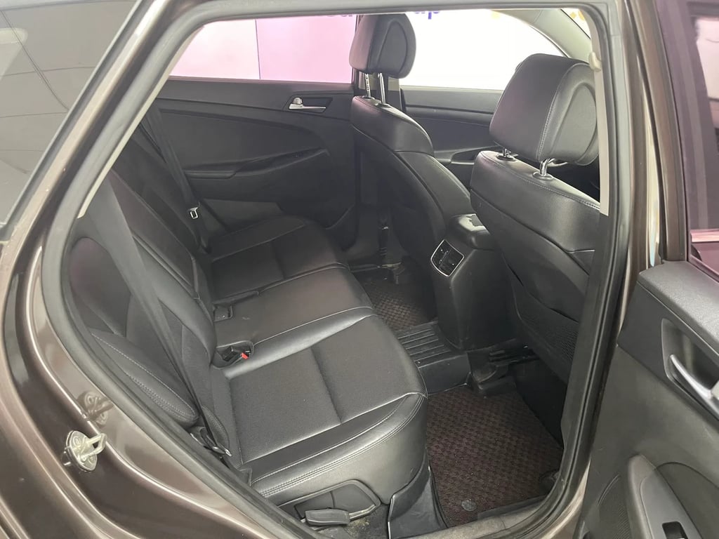 Hyundai Tucson used suv for Nigeria market