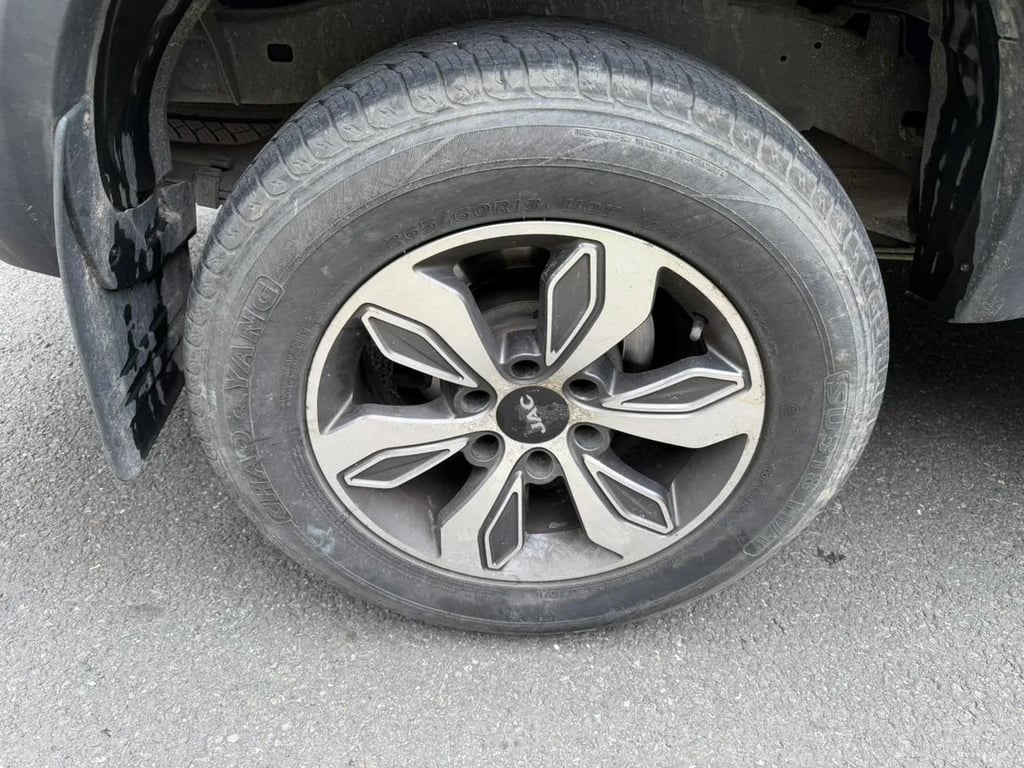 JAC T8 used suv for Nigeria market