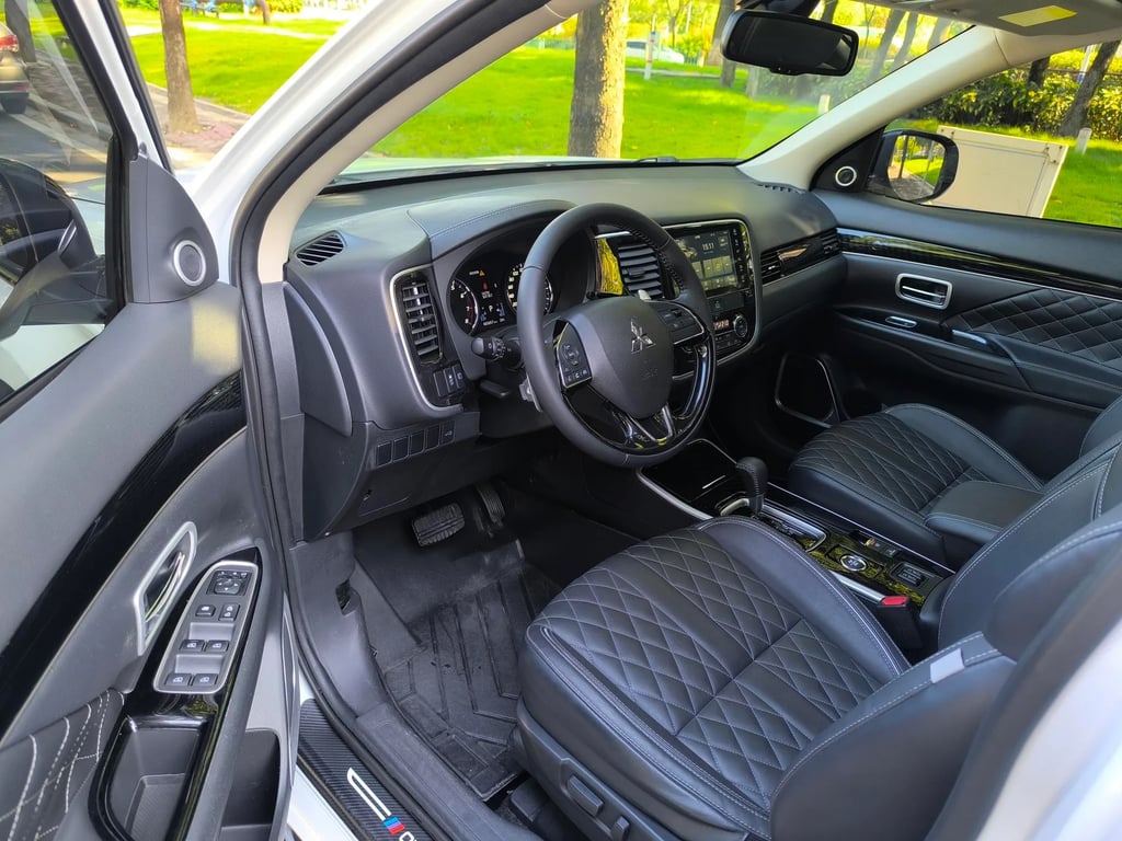 Mitsubishi Outlander used suv for Nigeria market