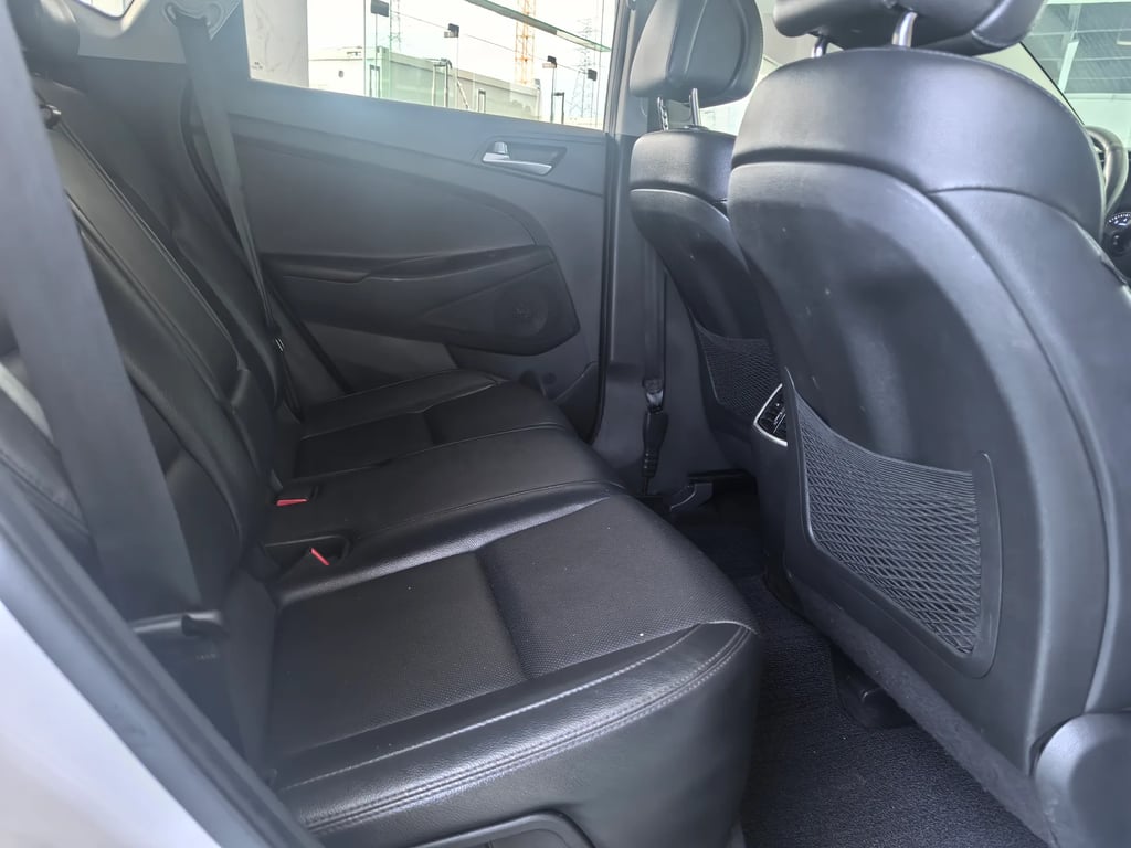Hyundai Tucson used suv for Nigeria market