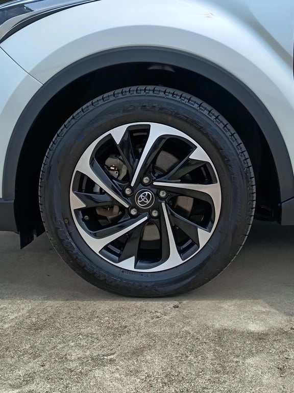 Toyota IZOA used suv for Nigeria market