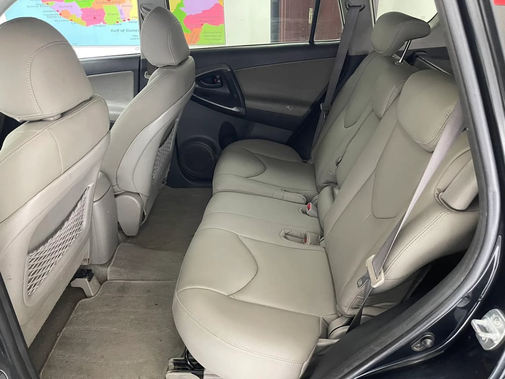 Toyota RAV4 used suv for Nigeria market