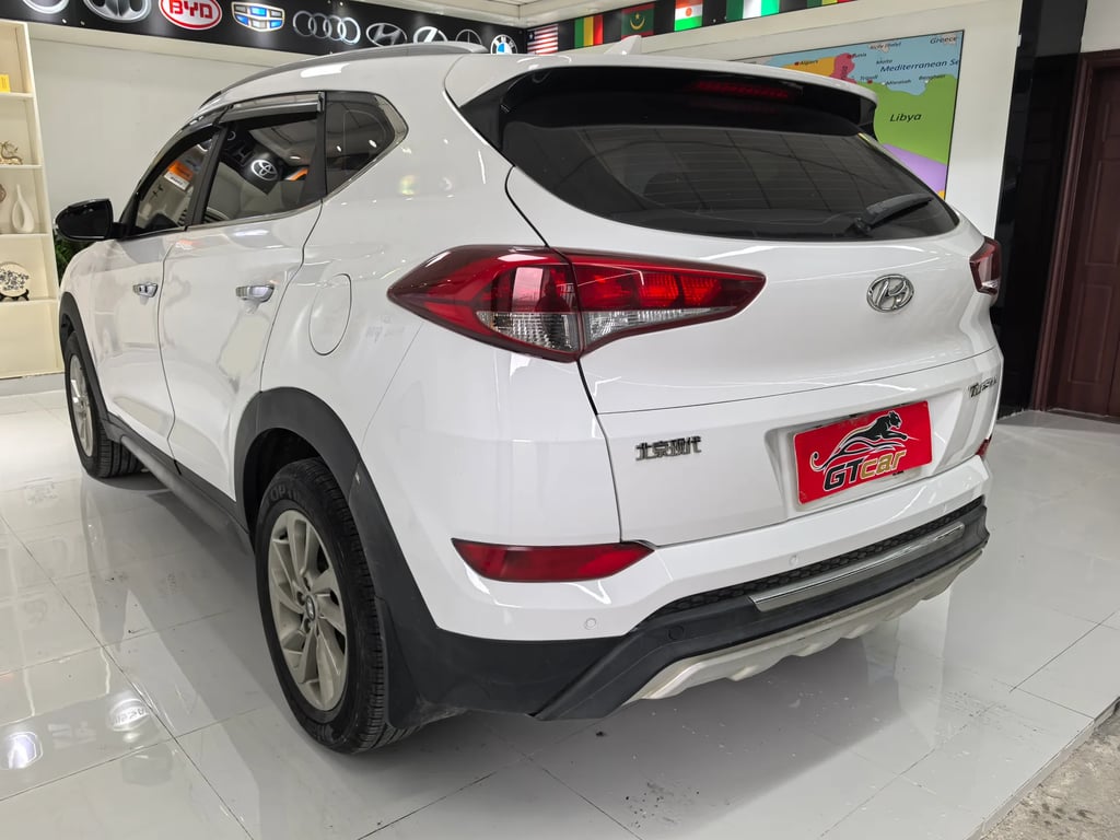 Hyundai Tucson used suv for Nigeria market