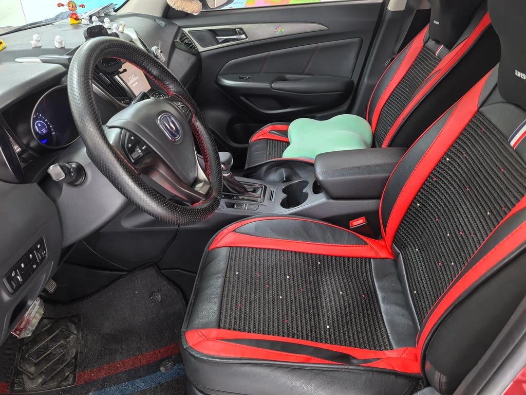 2015 Changan CS75 interior 17