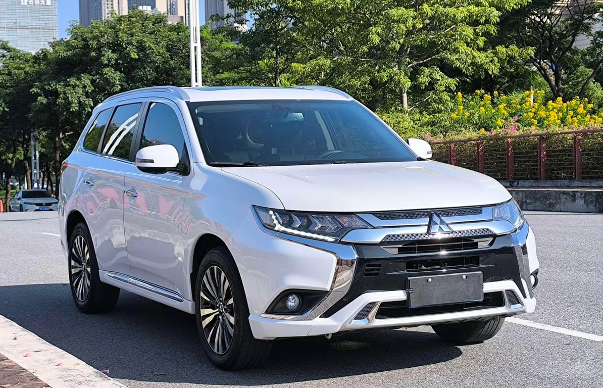Mitsubishi Outlander used suv for Nigeria market