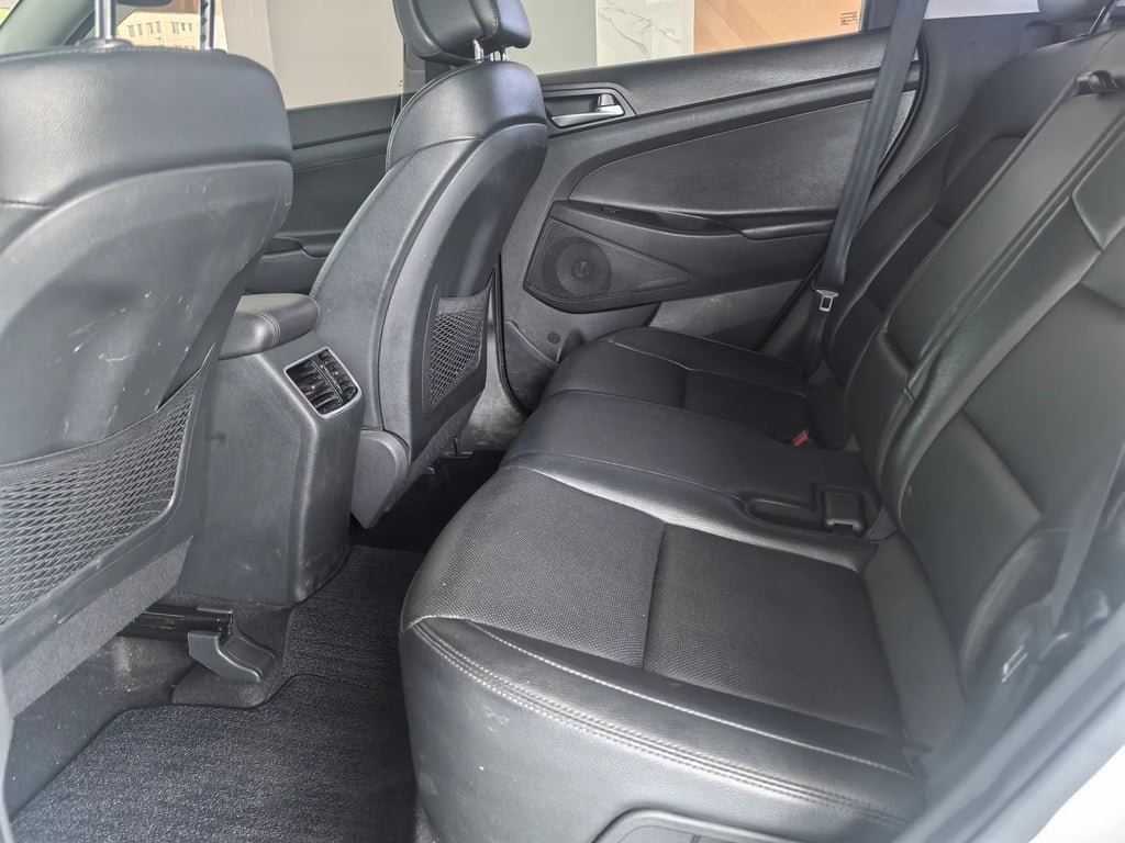Hyundai Tucson used suv for Nigeria market