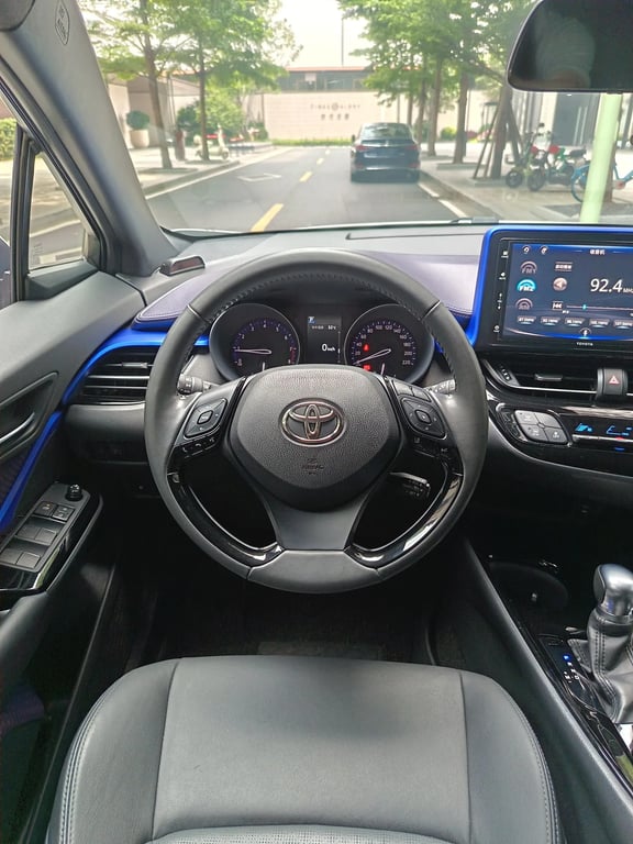 Toyota IZOA used suv for Nigeria market