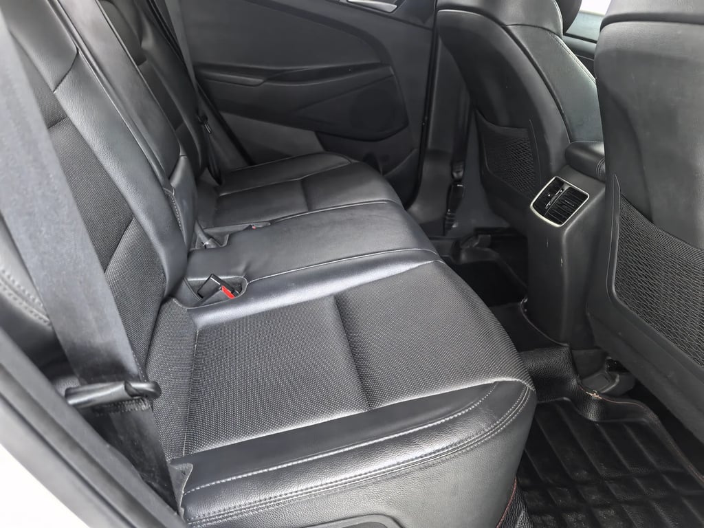 Hyundai Tucson used suv for Nigeria market
