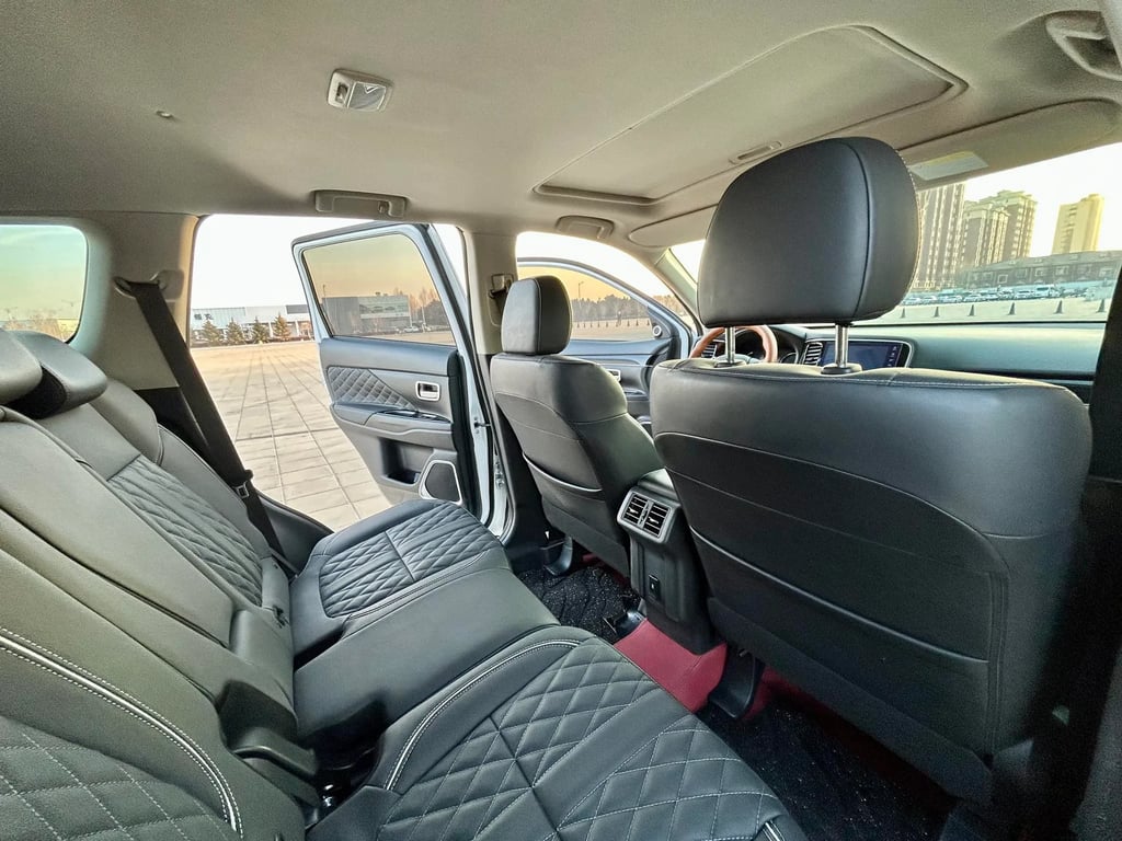 Mitsubishi Outlander used suv for Nigeria market