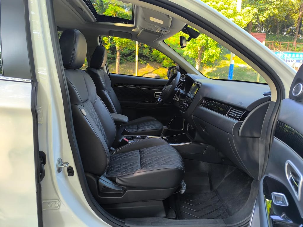 Mitsubishi Outlander used suv for Nigeria market