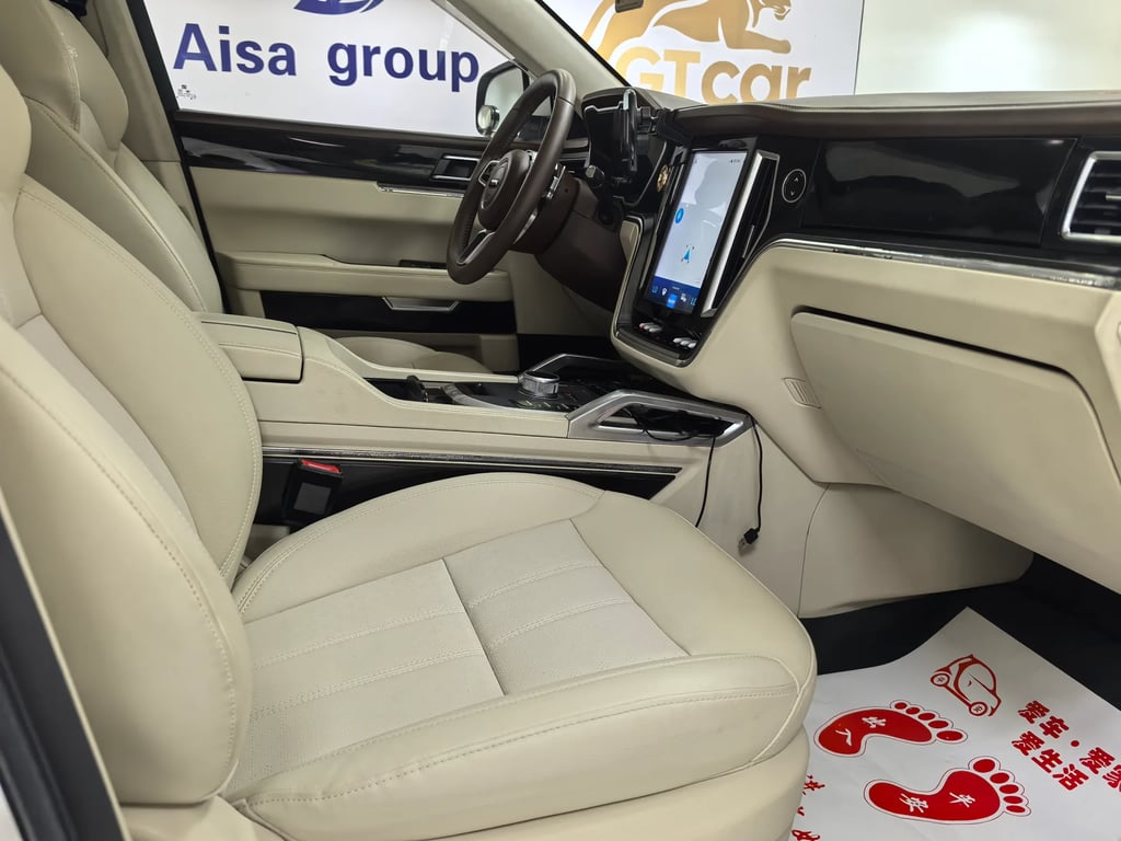 2017 Zotye T700 interior 9