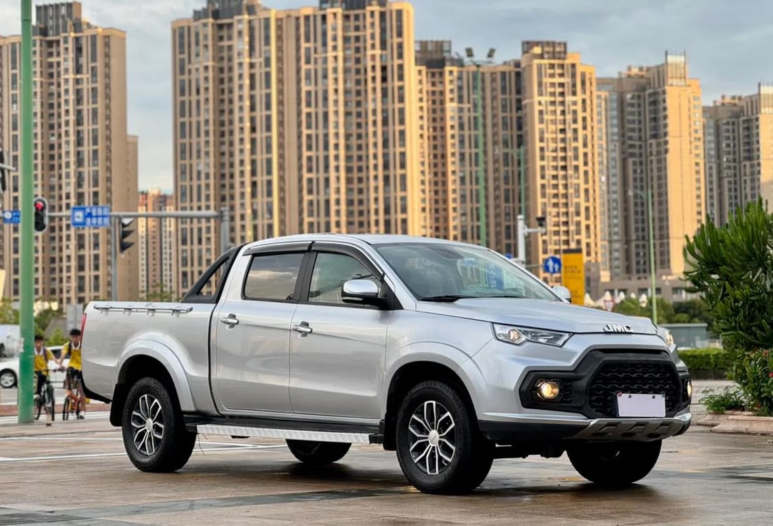 JMC Yuhu 7 used pickup for Nigeria market