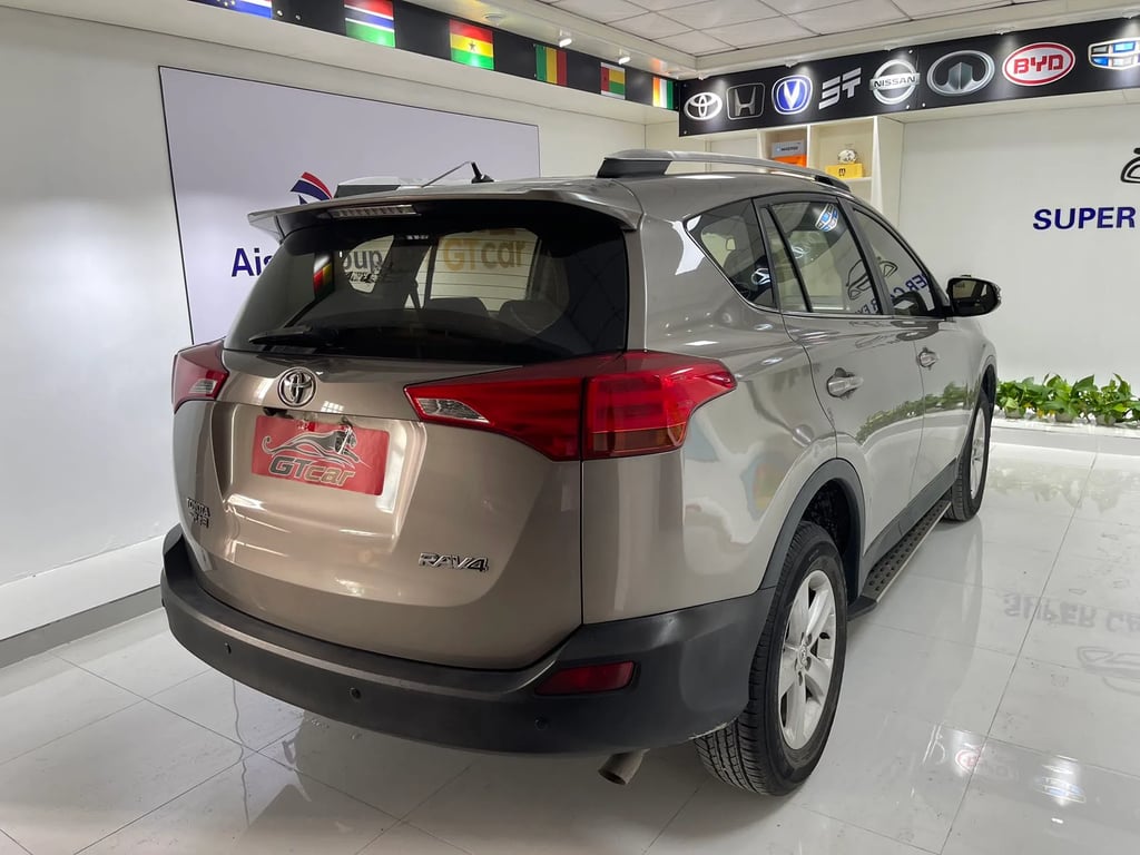 Toyota RAV4 used suv for Nigeria market