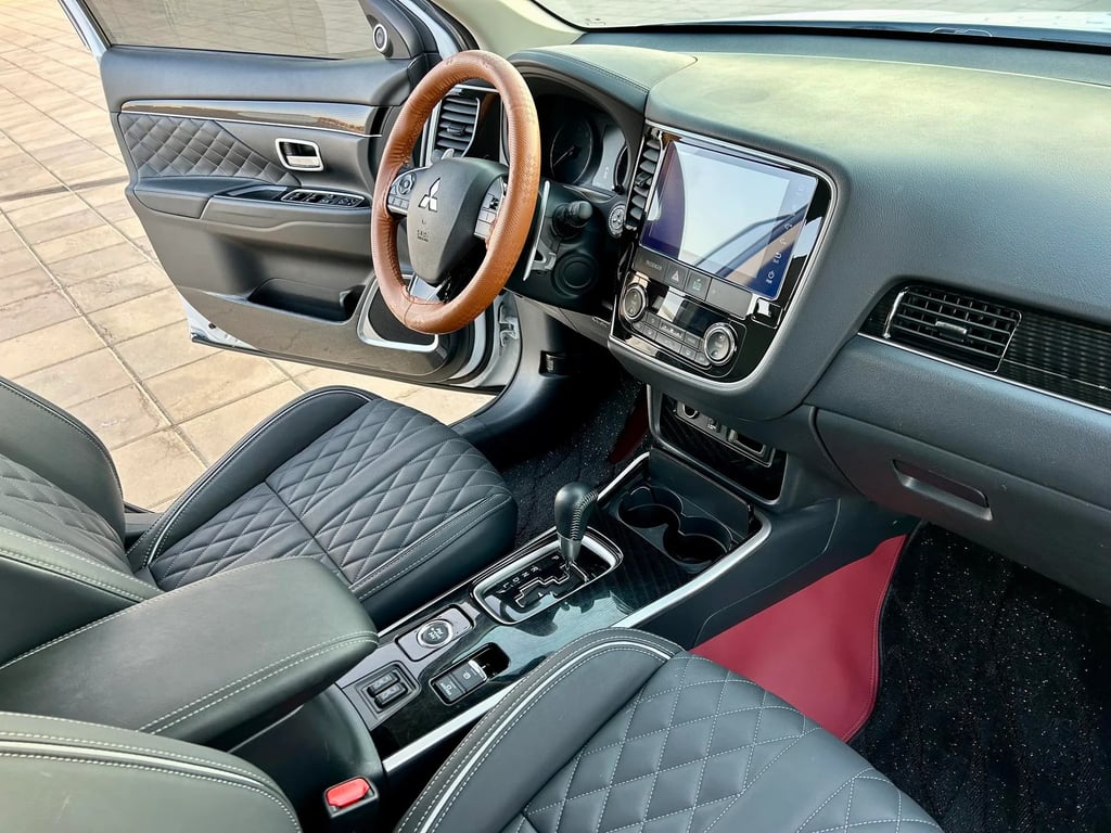 Mitsubishi Outlander used suv for Nigeria market