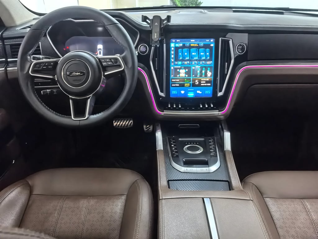2018 Zotye T700 interior 17