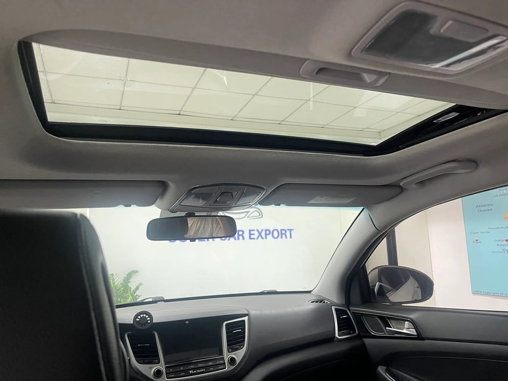 Hyundai Tucson used suv for Nigeria market