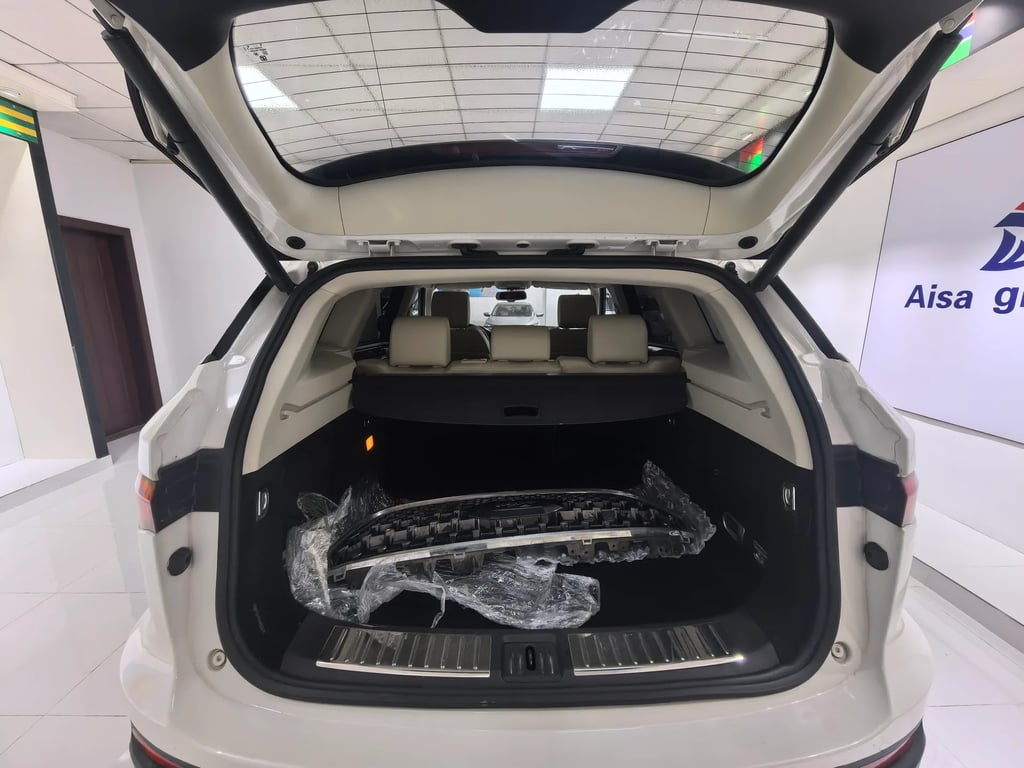2017 Zotye T700 interior 13