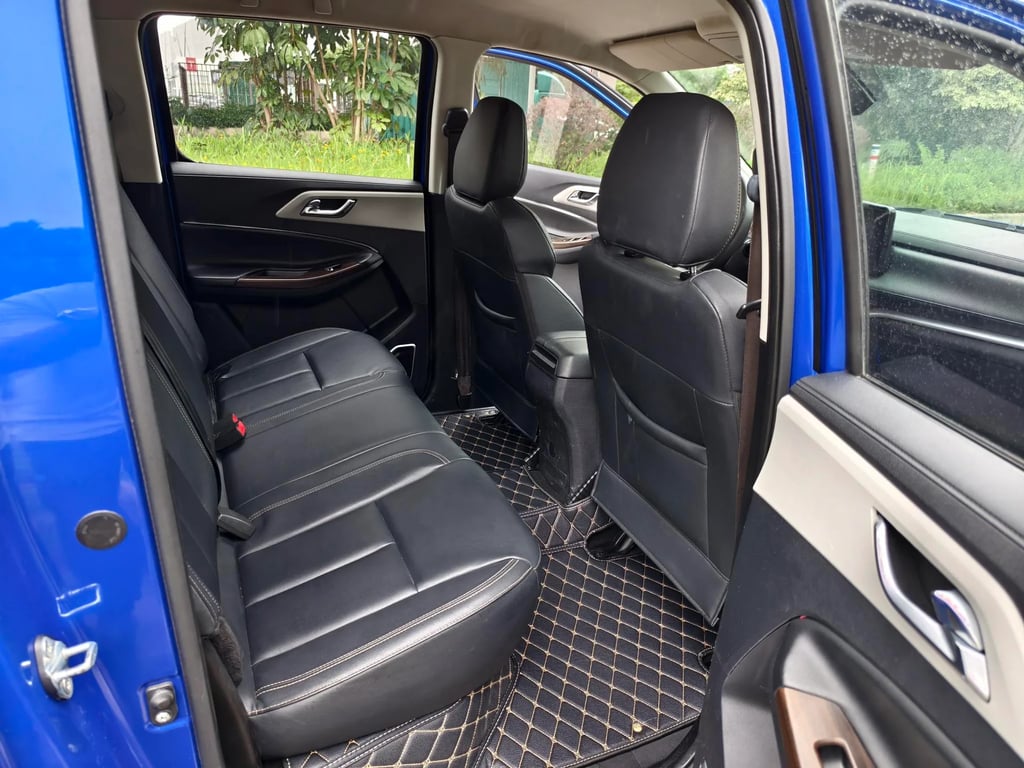 JMC Yuhu 7 used pickup for Nigeria market