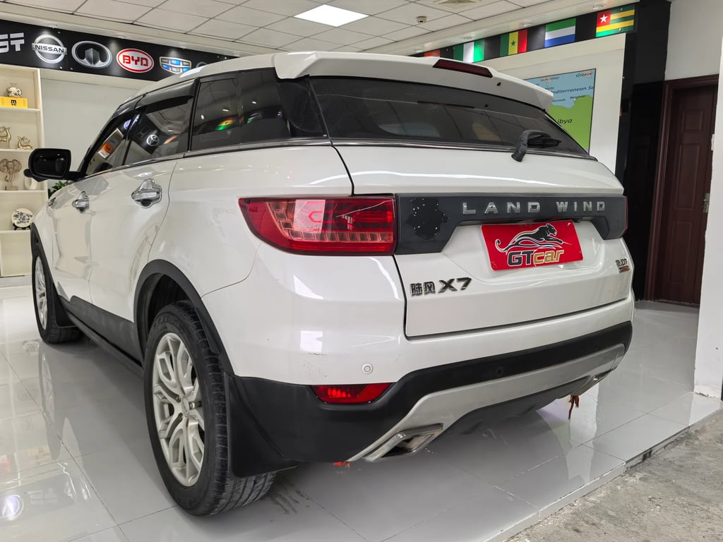 Landwind X7 used suv for Nigeria market