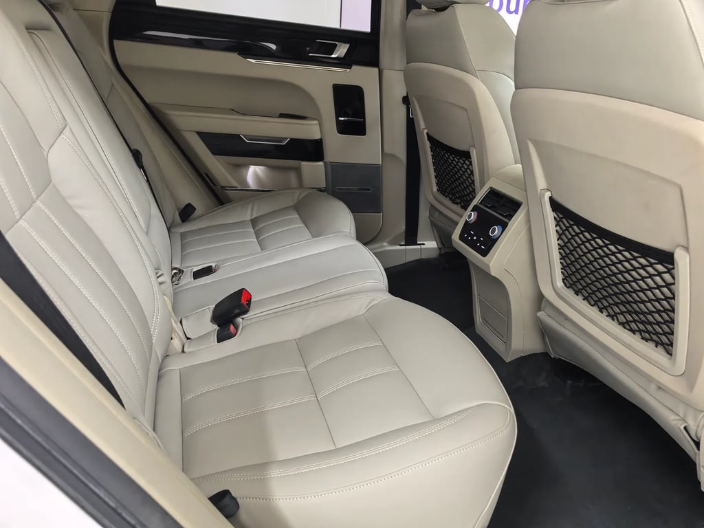 2017 Zotye T700 interior 9
