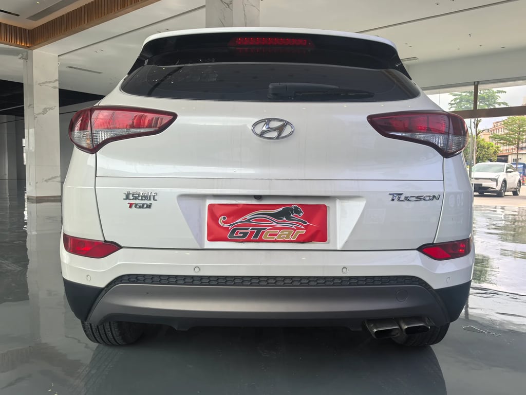 Hyundai Tucson used suv for Nigeria market