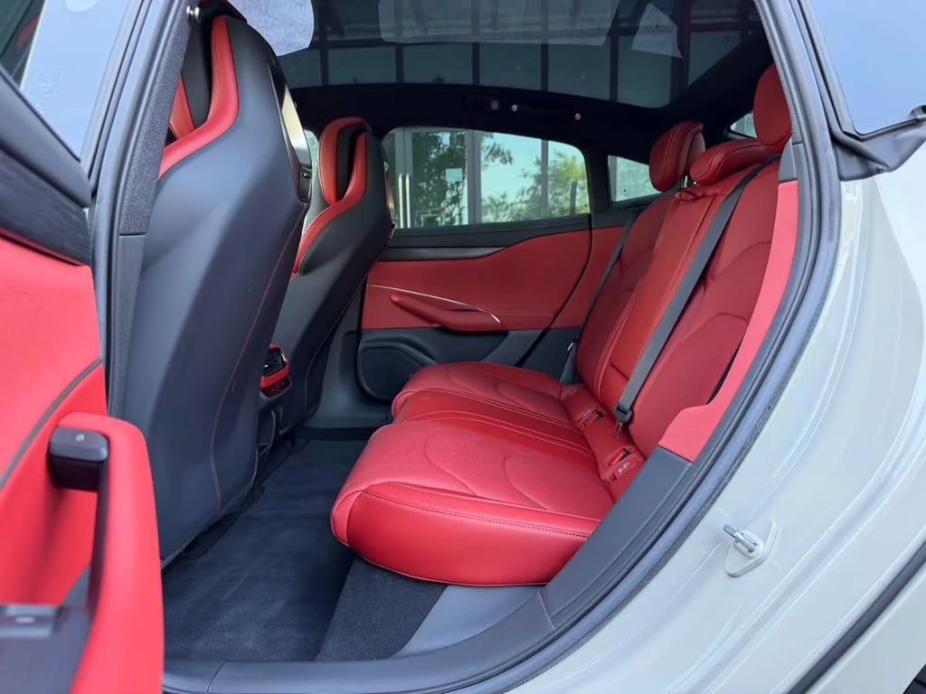 Xiaomi SU7 used suv for Nigeria market