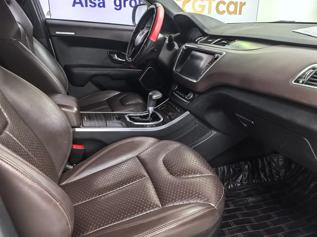 Landwind X7 used suv for Nigeria market
