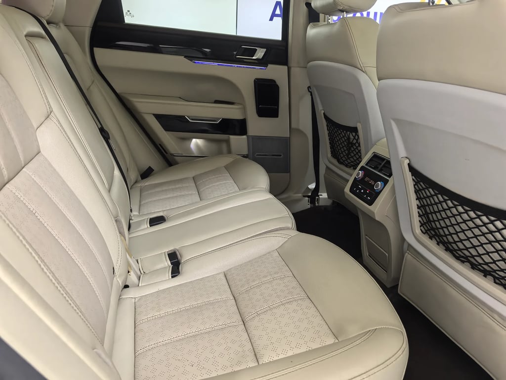 2017 Zotye T700 interior 11