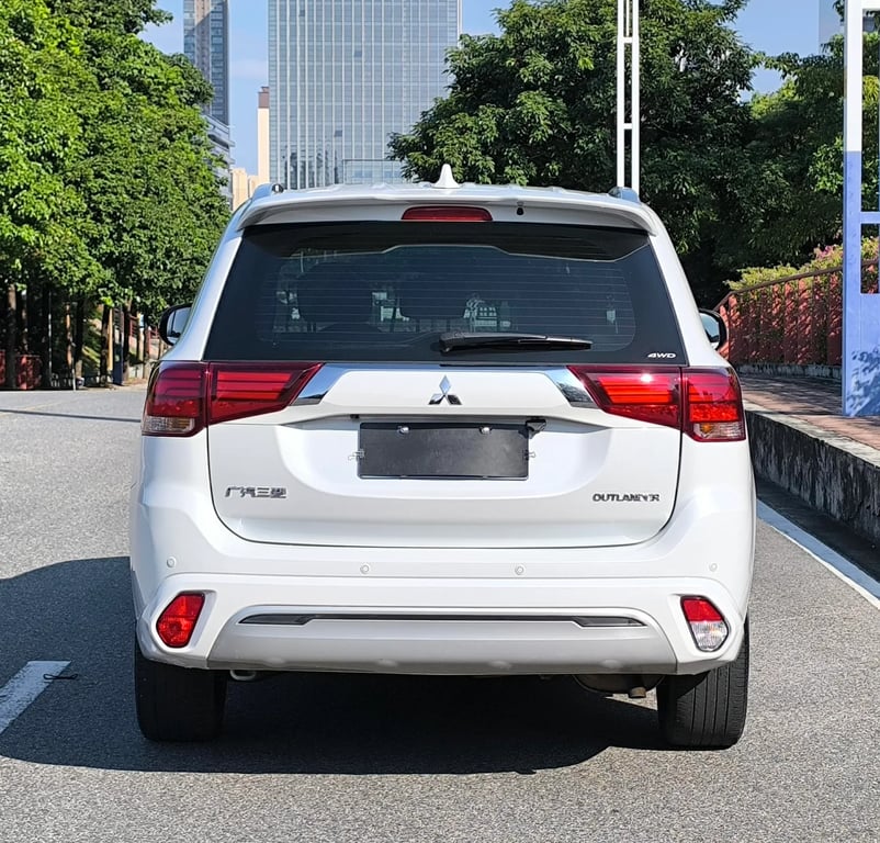 Mitsubishi Outlander used suv for Nigeria market