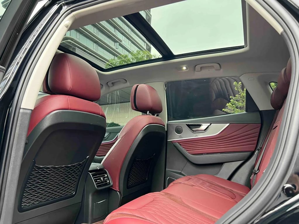 Hongqi HS5 used suv for Nigeria market