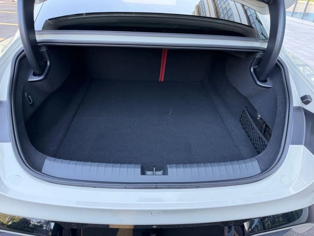 Xiaomi SU7 used suv for Nigeria market