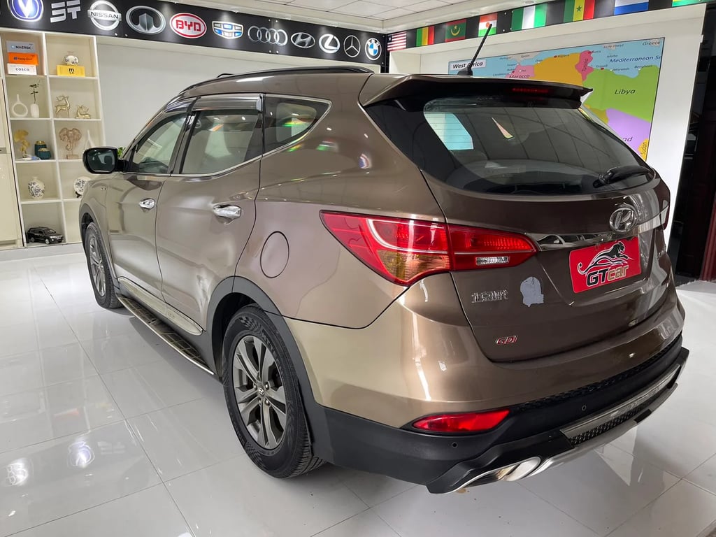 Hyundai Santa Fe used suv for Nigeria market