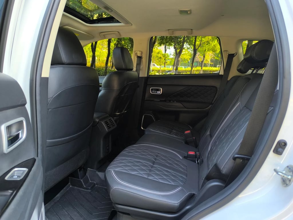 Mitsubishi Outlander used suv for Nigeria market