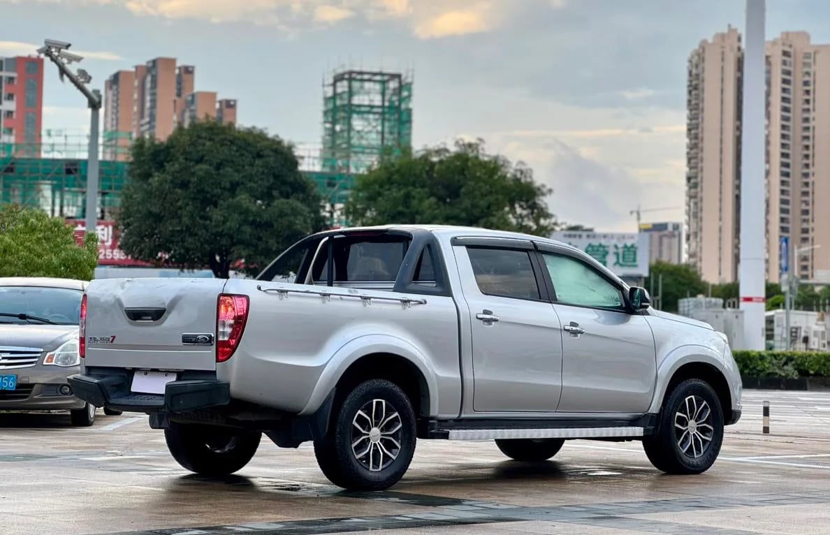 JMC Yuhu 7 used pickup for Nigeria market