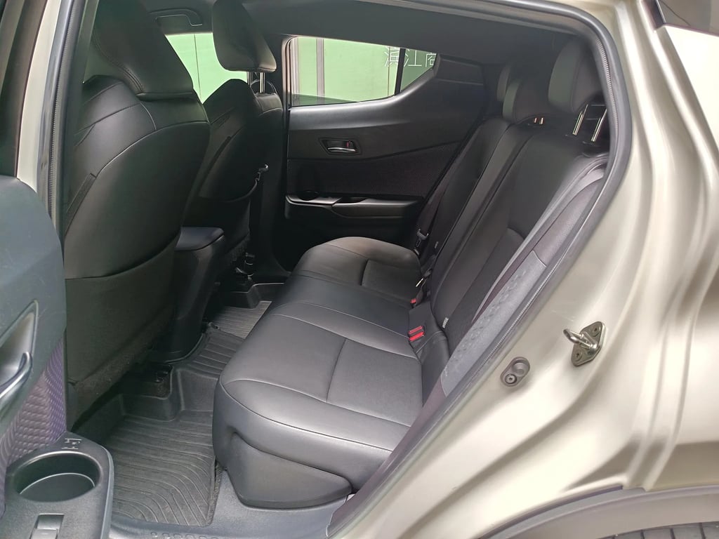 Toyota IZOA used suv for Nigeria market