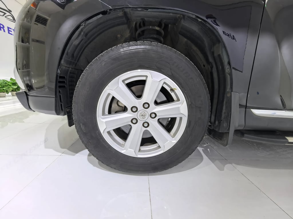 Toyota Highlander used suv for Nigeria market