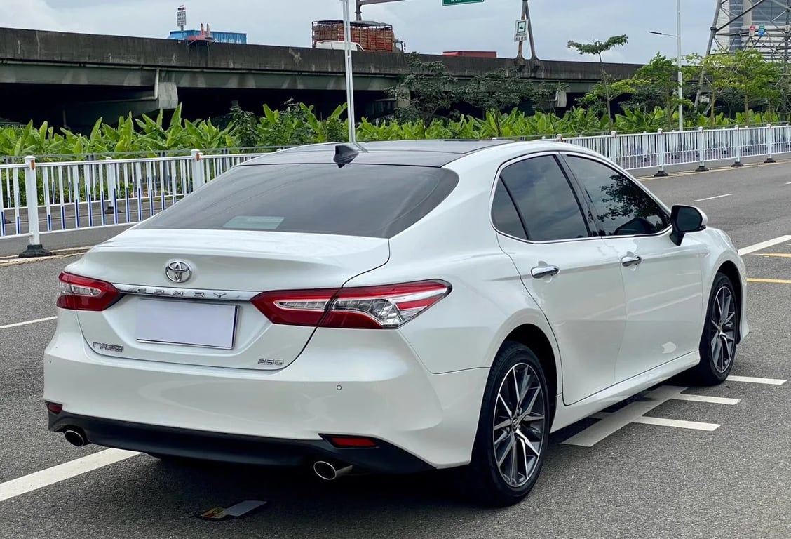 Toyota Camry used sedan for Nigeria market