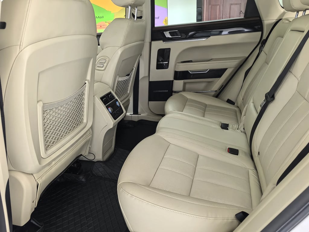 2017 Zotye T700 interior 14