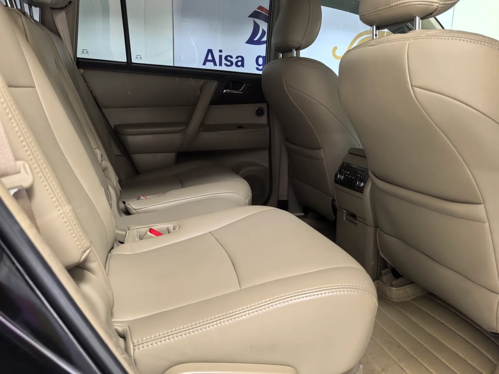 Toyota Highlander used suv for Nigeria market