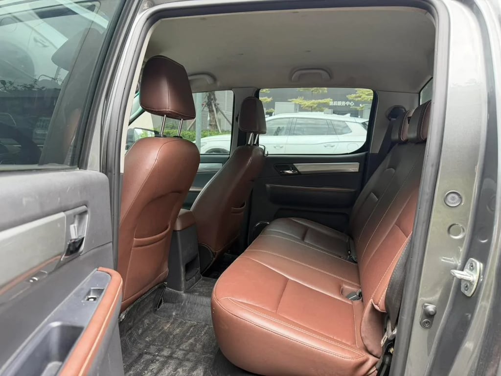 JAC T8 used suv for Nigeria market