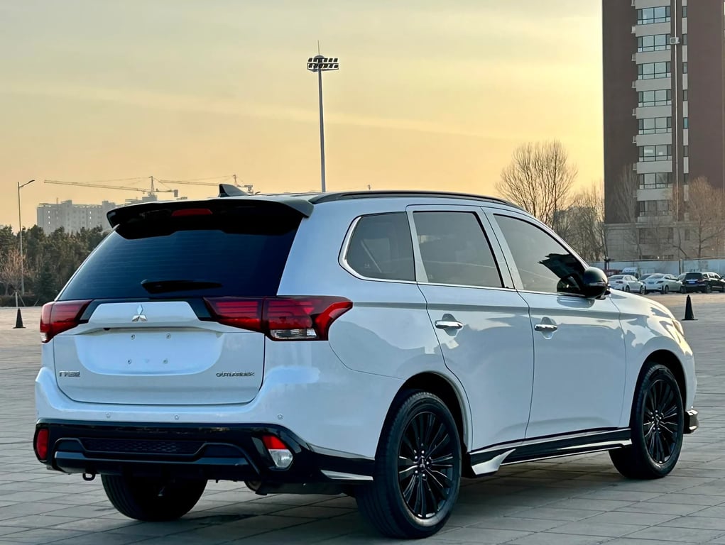 Mitsubishi Outlander used suv for Nigeria market