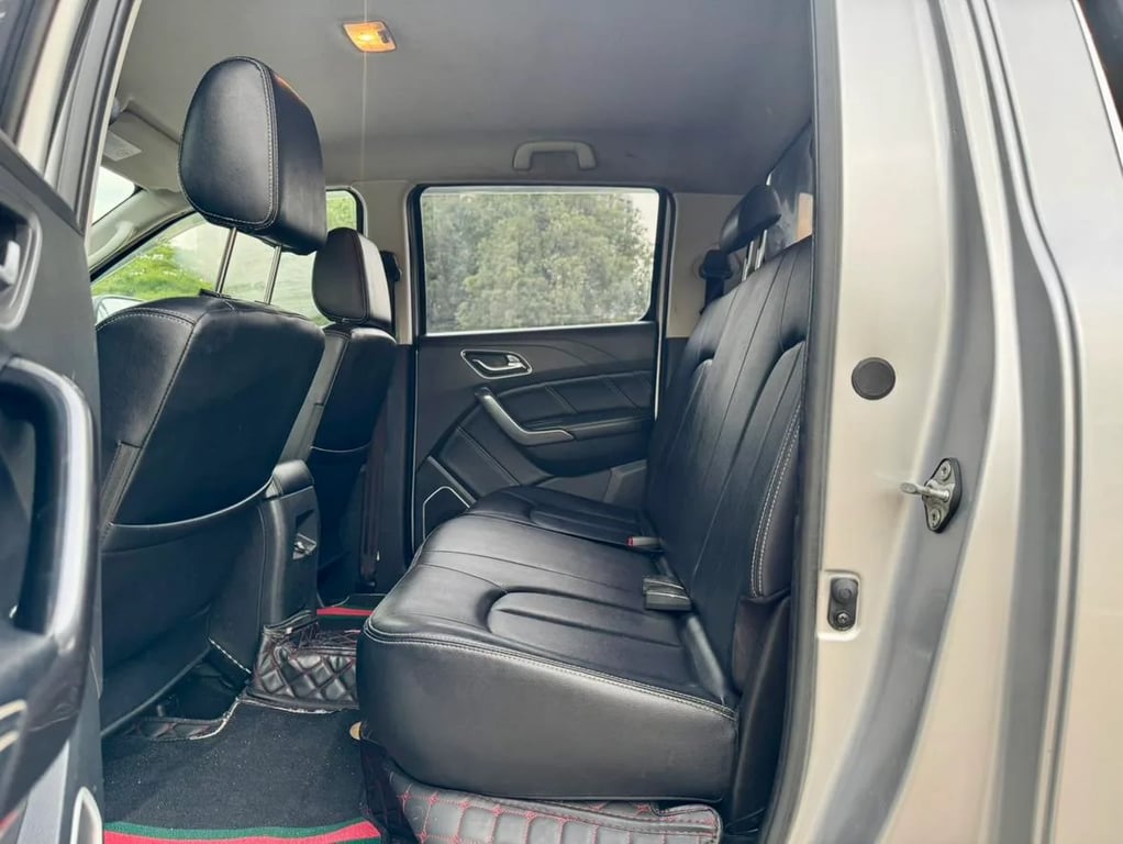 JMC Yuhu 7 used pickup for Nigeria market