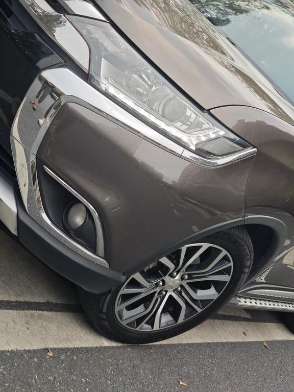 Mitsubishi Outlander used suv for Nigeria market