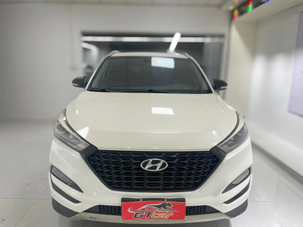 Hyundai Tucson used suv for Nigeria market