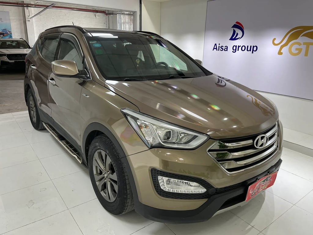 Hyundai Santa Fe used suv for Nigeria market